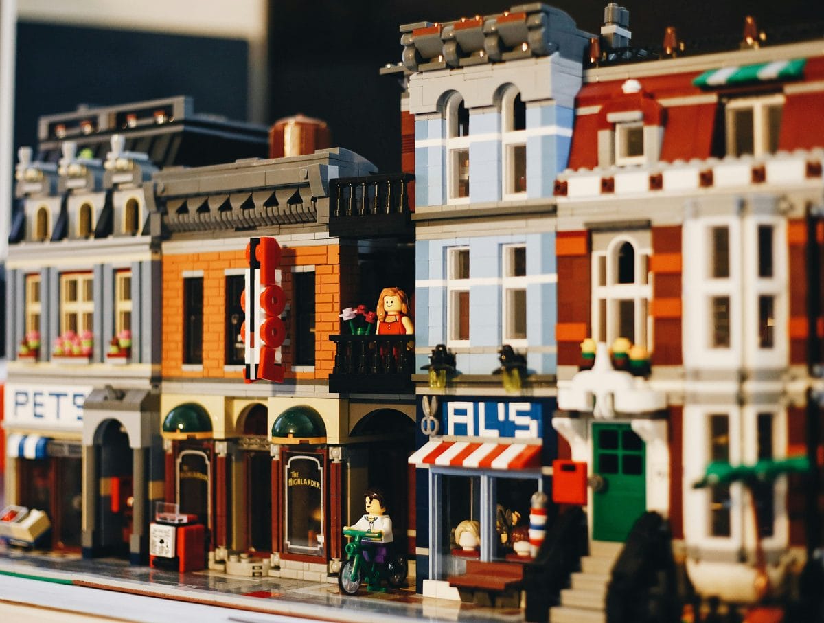 LEGO Voyagers